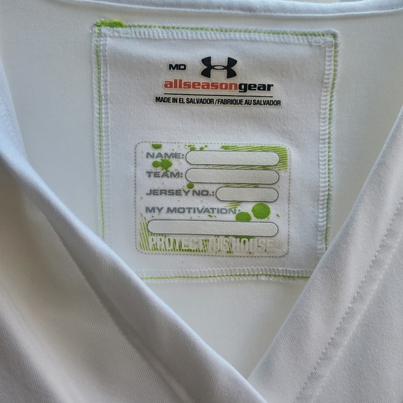 White Under Amour 3/4 sleeve - Picture 2 of 2